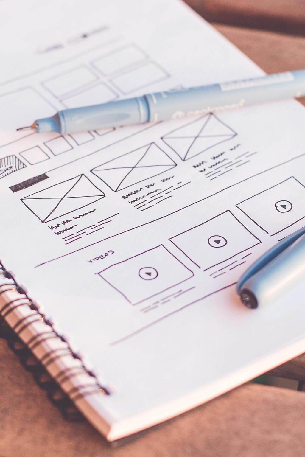 artistik_artistikcreativemedia_cristinaarce_branding_process_ux_web_design_homepage